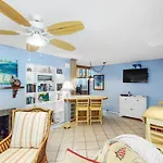 21 Palms On Anna Maria