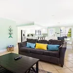 Laraya Retreat