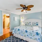 Paradise Pointe