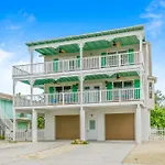 Salty Pirate - New Luxury Canal Front Home Wwater View Poolspa Bikes Kayaks Toys