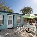 Aquaville B