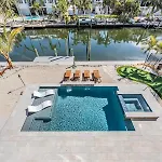 519 Loquat Drive