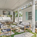 A Wave From It All - New Luxury Renovated Home Heated Pool Cabana Hammock Walk To Beach