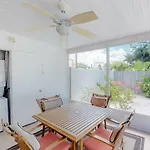 Blue Wave Villa West