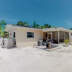Blue Wave Villa West
