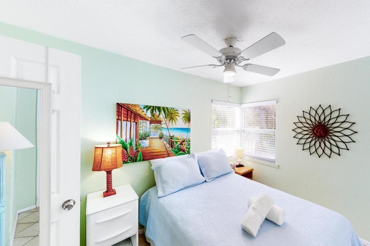 21 Palms Apartment *