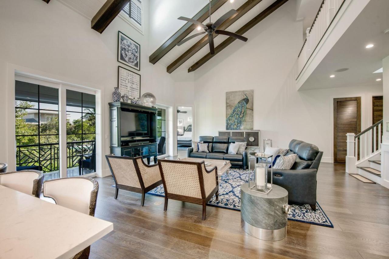 Tern Key - New Luxury Canal Front With Pool Dock Close To Bean Point Pine Ave Holiday home *