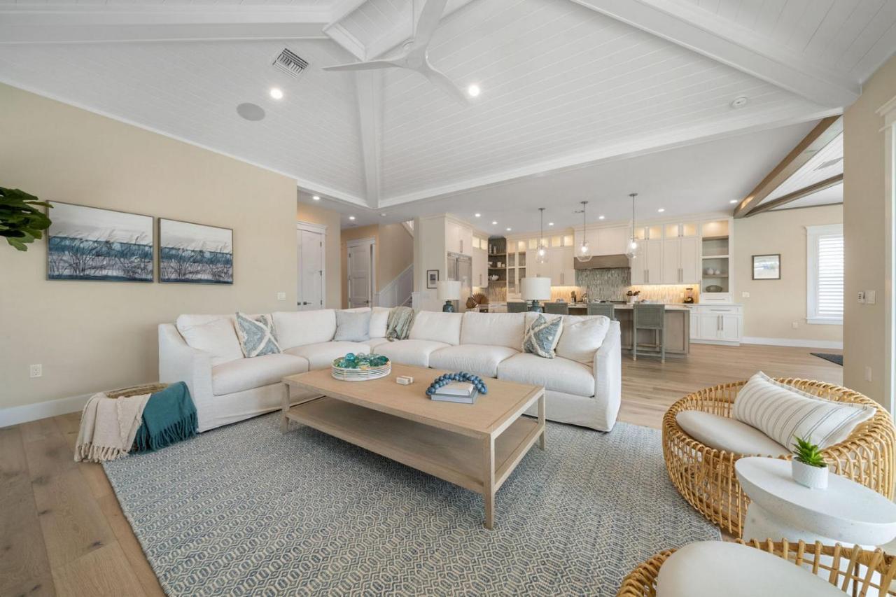 The Willow - 201 Willow Ave Anna Maria