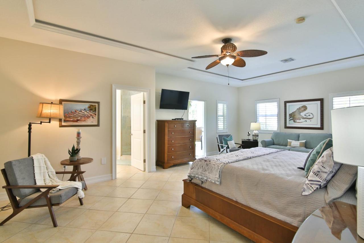 Holiday home Luxury Waterfront With A Heated Pool And Anna Maria