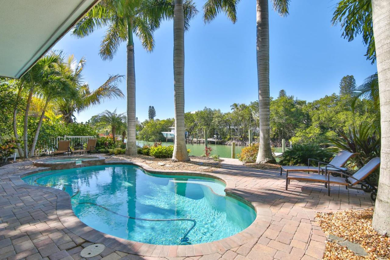 Luxury Waterfront With A Heated Pool And * Anna Maria