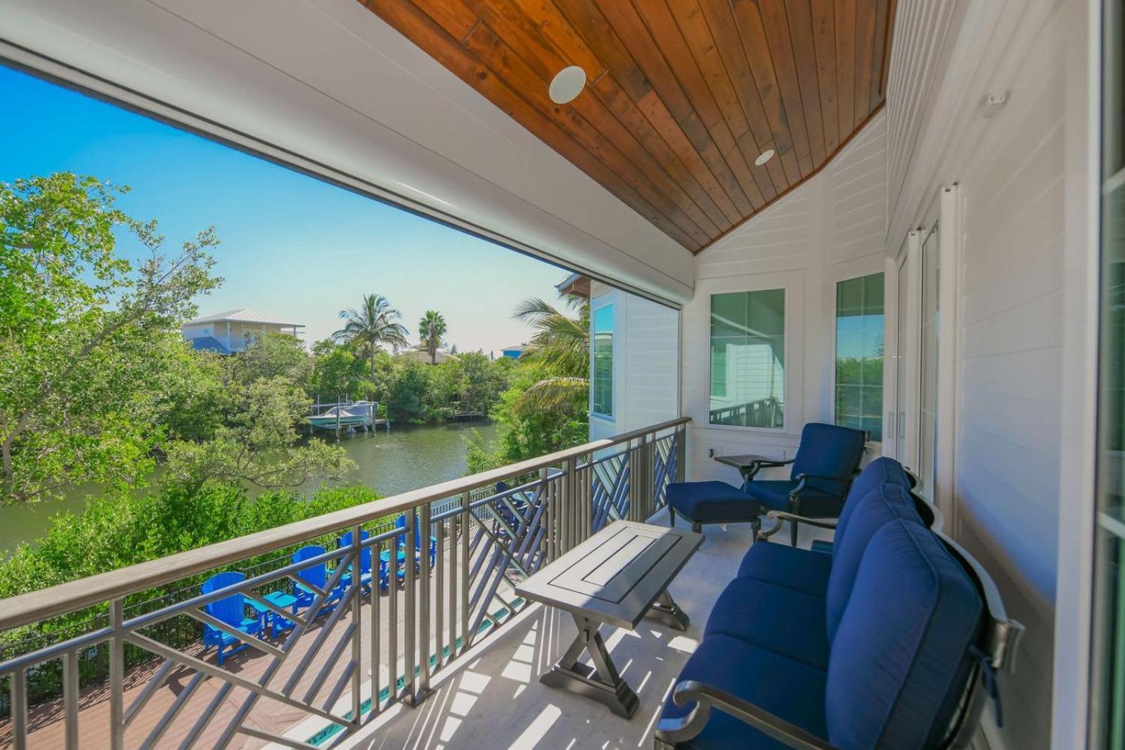 Tern Key - New Luxury Canal Front With Pool Dock Close To Bean Point Pine Ave Holiday home *