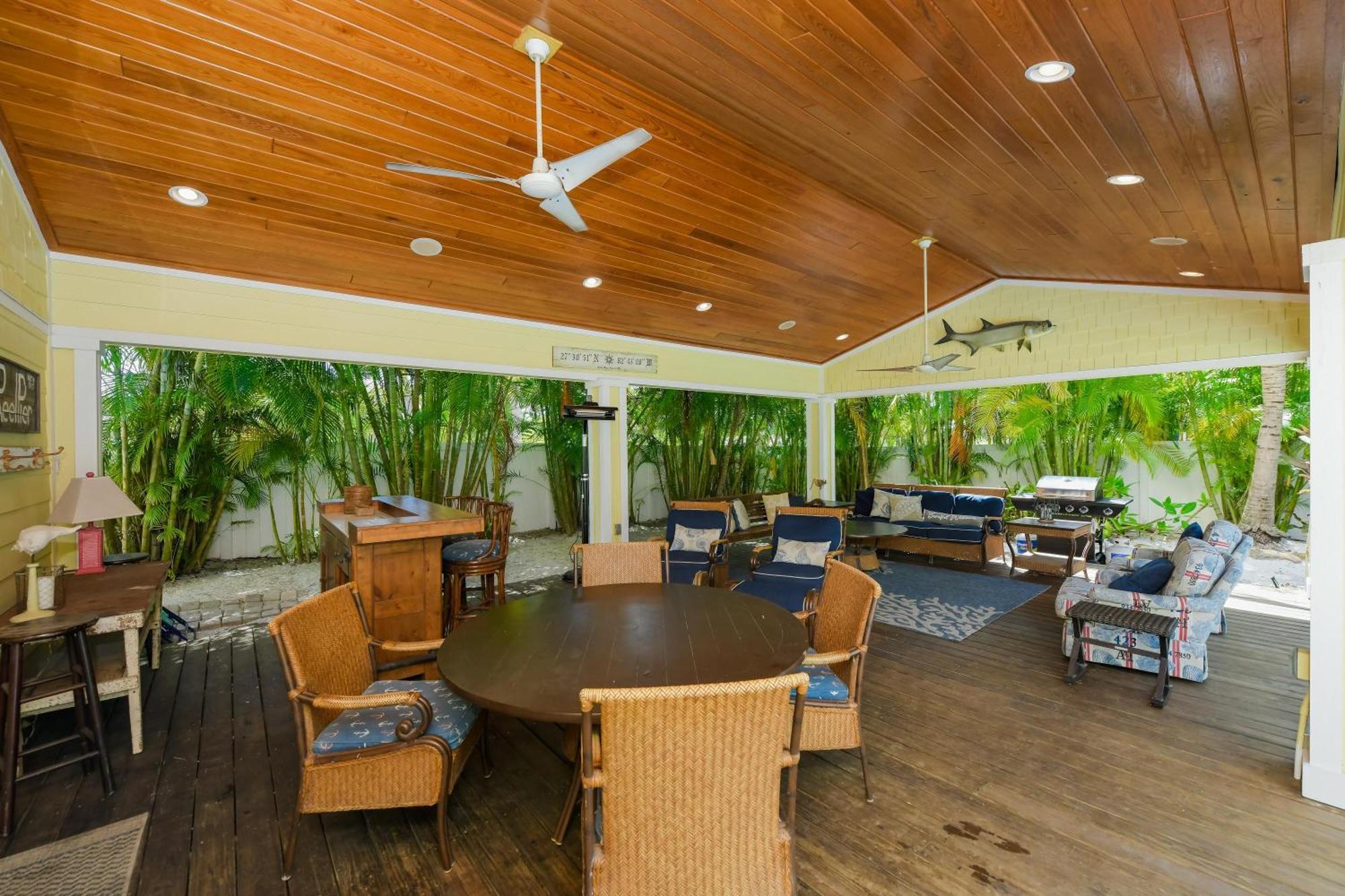 Sunshine Reef Holiday home