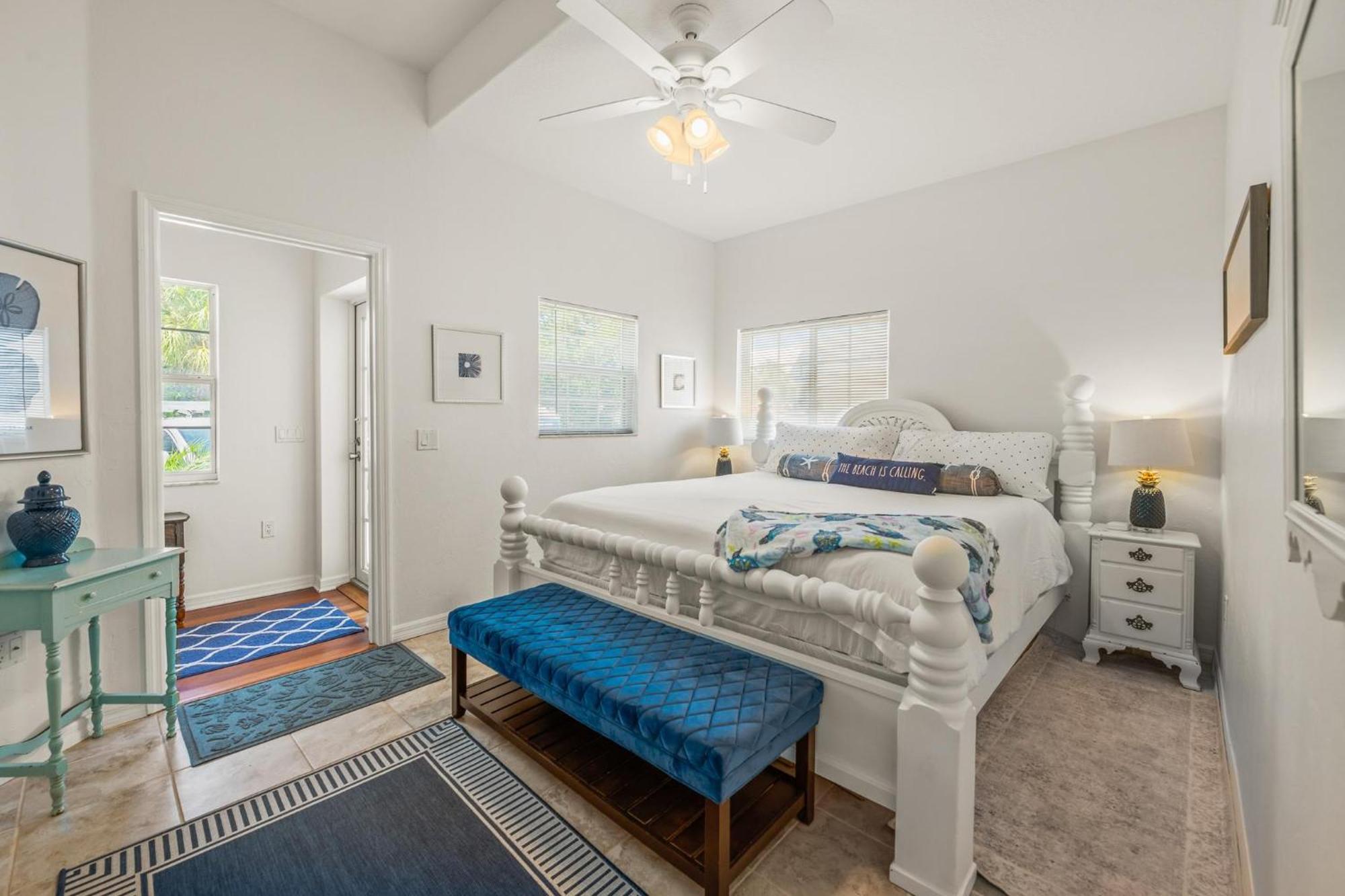 A Charming On Elm Anna Maria