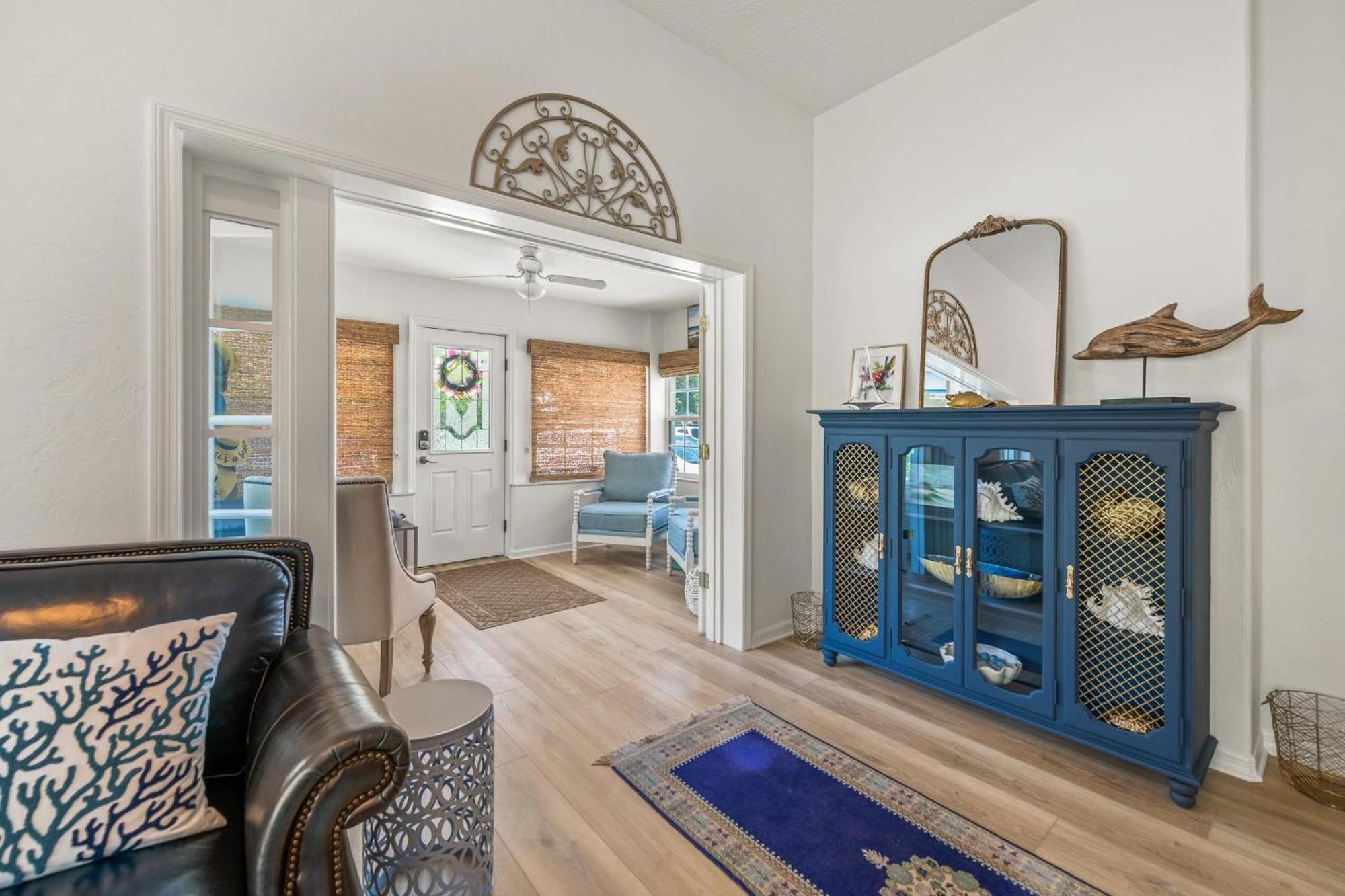 Holiday home A Charming On Elm Anna Maria