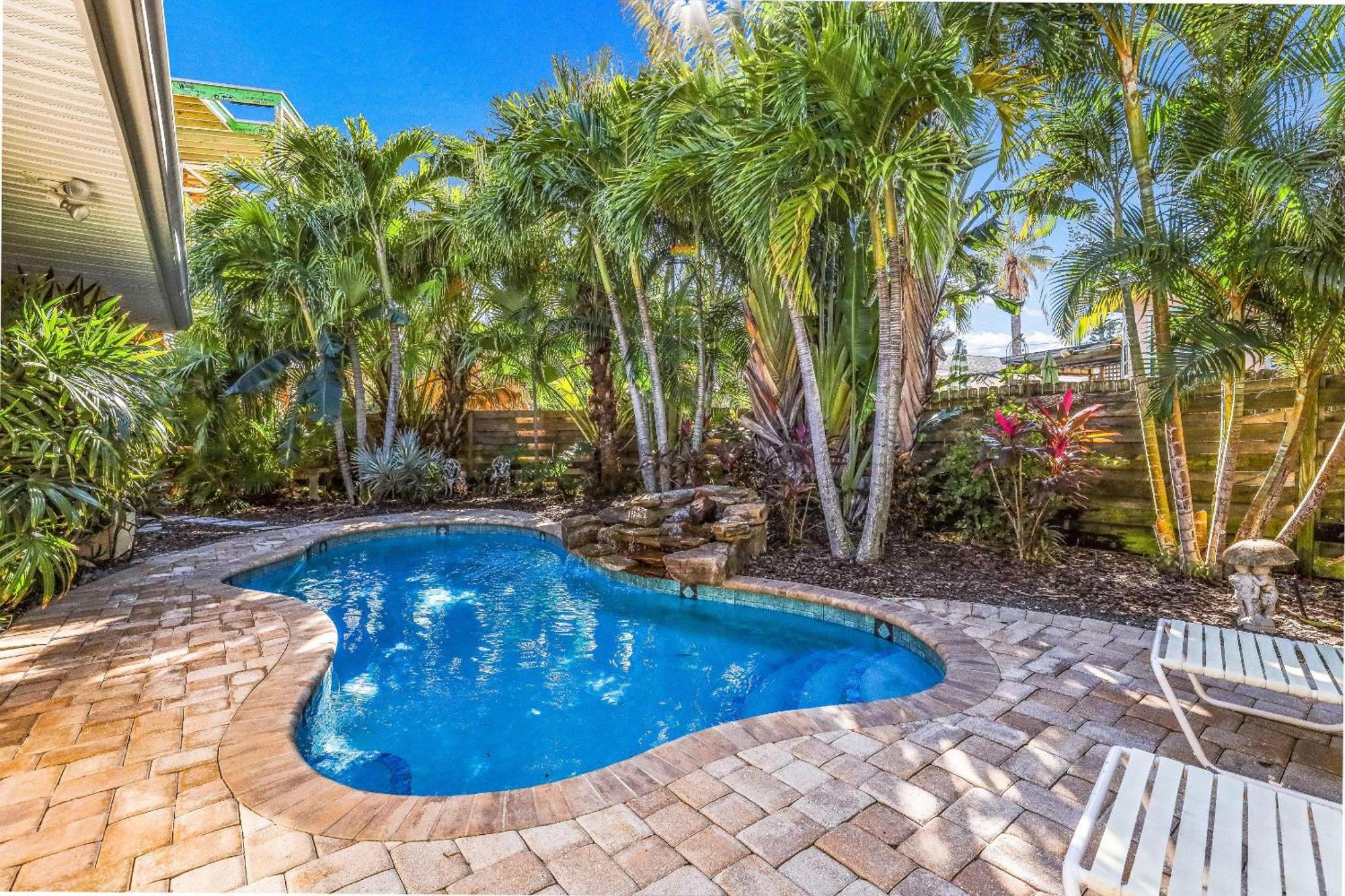 Our Place By The Sea * Anna Maria