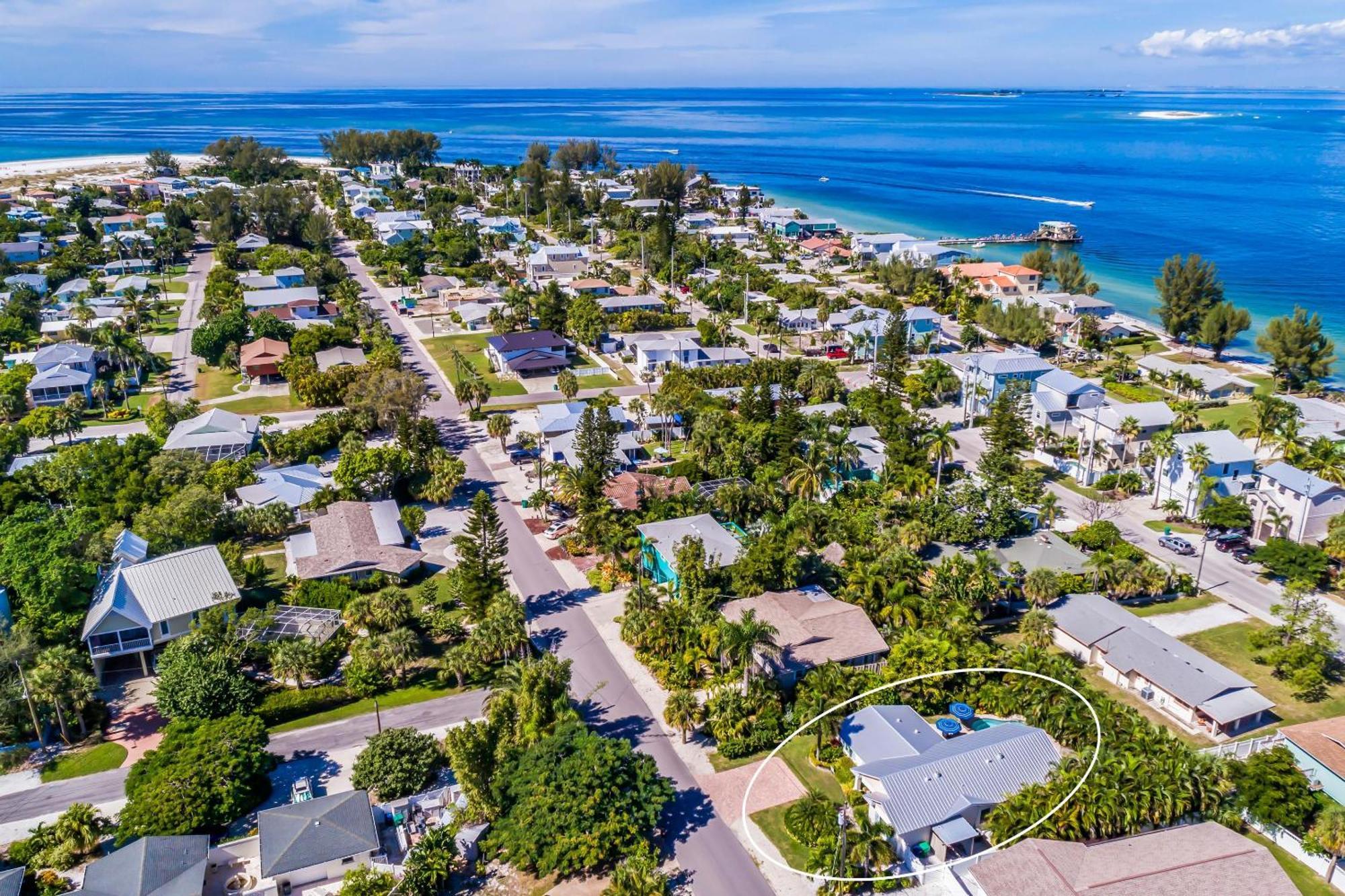 North End Chic * Anna Maria
