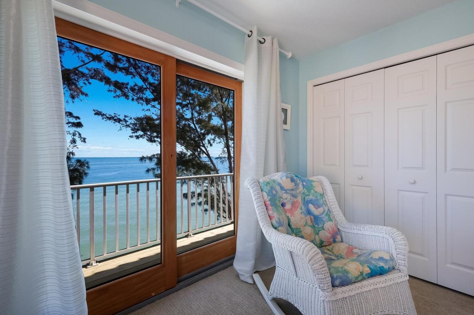 Dolphins Run Holiday home *