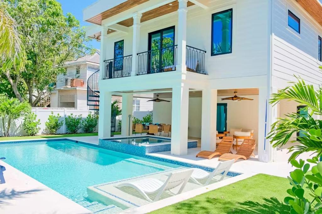 Tropical Gulf View Estate - Anna Maria, Fl