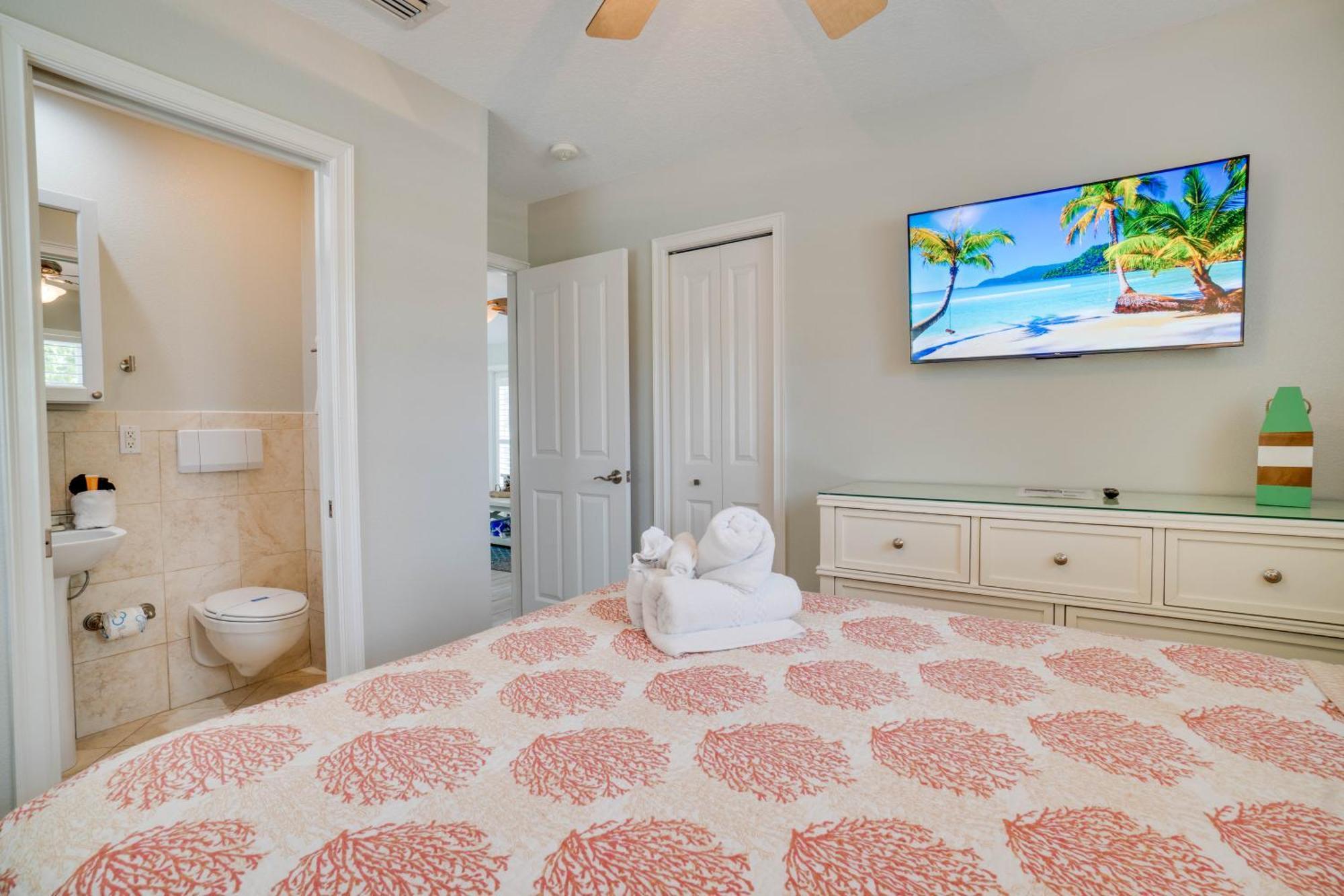 A Blue Lagoon On With Heated Pool Anna Maria