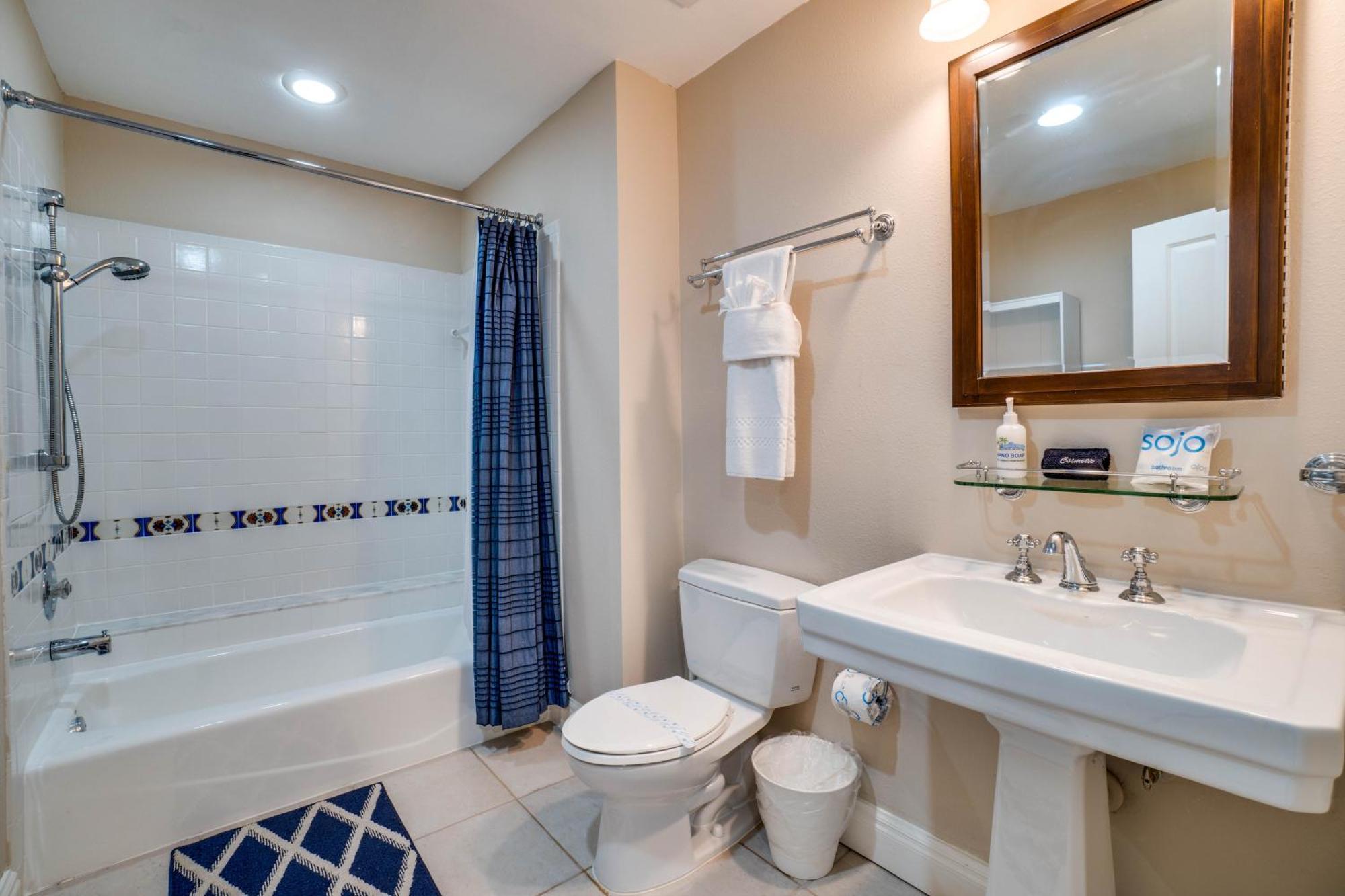 Holiday home Golf Cart Included! Waterfront With Private Boat Dock Heated Pool And Game *