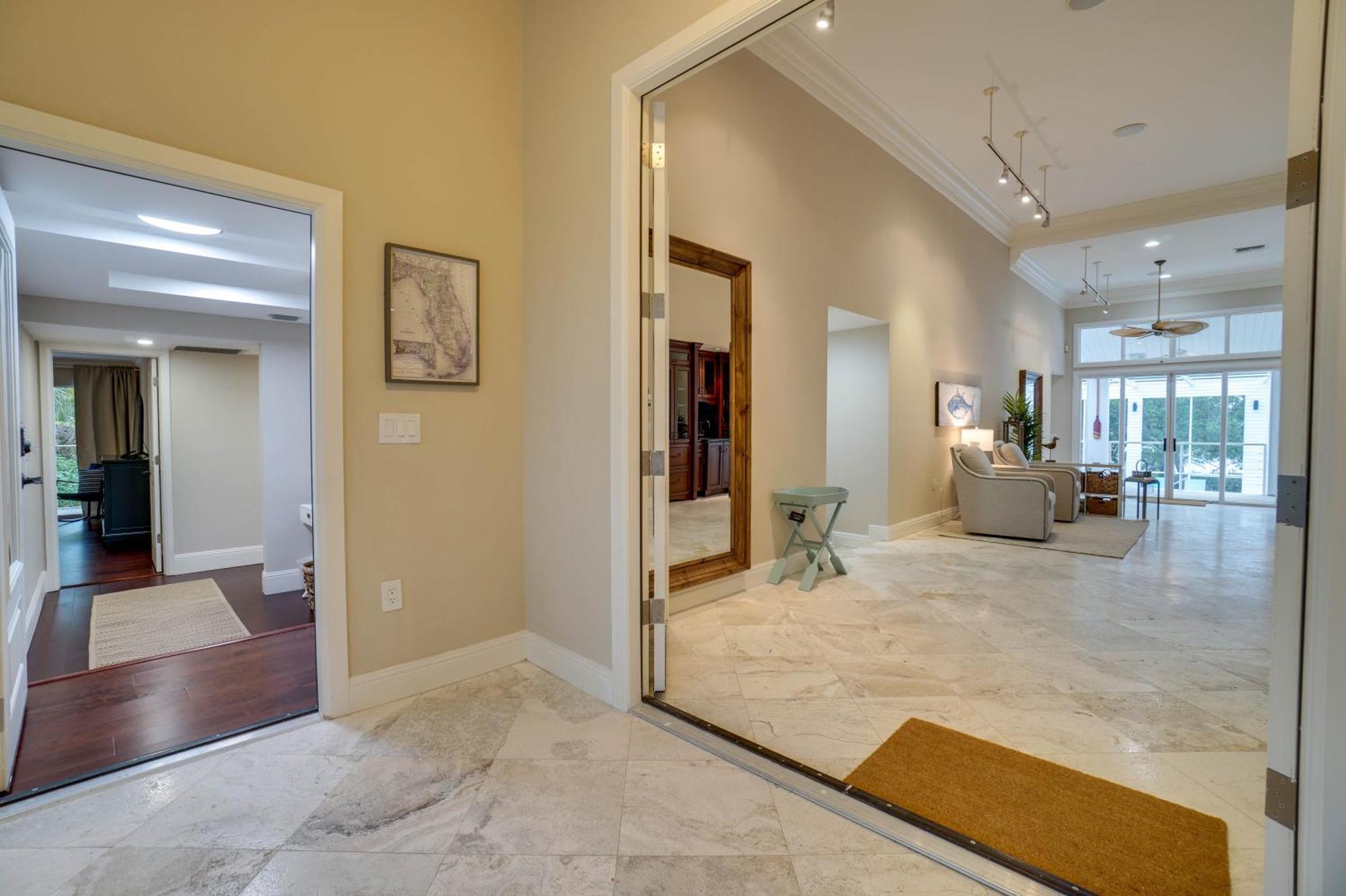 Golf Cart Included! Waterfront With Private Boat Dock Heated Pool And Game Anna Maria