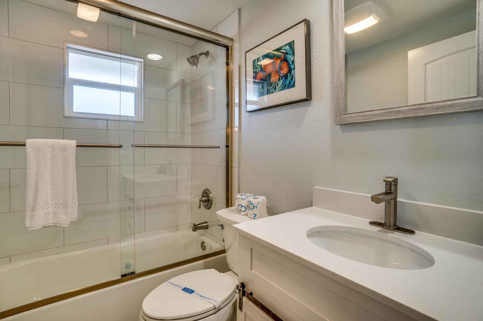 Holiday home 1 Min Walk To And Private Heated Pool And *