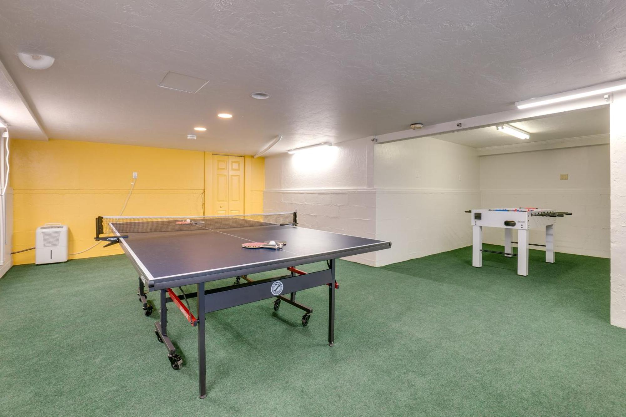 Golf Cart Included! Waterfront With Private Boat Dock Heated Pool And Game