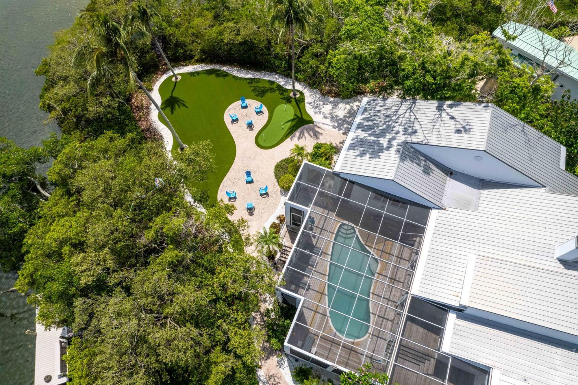 Golf Cart Included! Waterfront With Private Boat Dock Heated Pool And Game Anna Maria