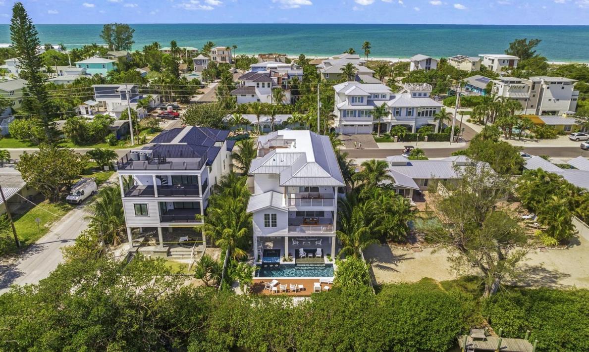 From Dusk 'til Dune, Gorgeous 5 Beds, 5,5 Baths On The Canal And Steps Away From The Beach! *