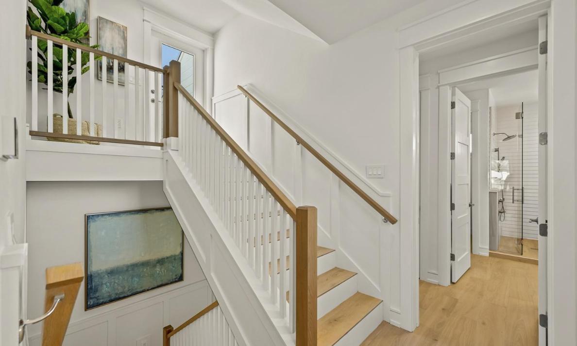 From Dusk 'til Dune, Gorgeous 5 Beds, 5,5 Baths On The Canal And Steps Away From The Beach! Holiday home Anna Maria