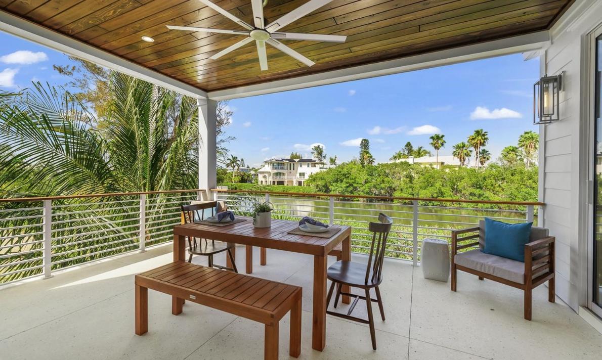 From Dusk 'til Dune, Gorgeous 5 Beds, 5,5 Baths On The Canal And Steps Away From The Beach! Anna Maria