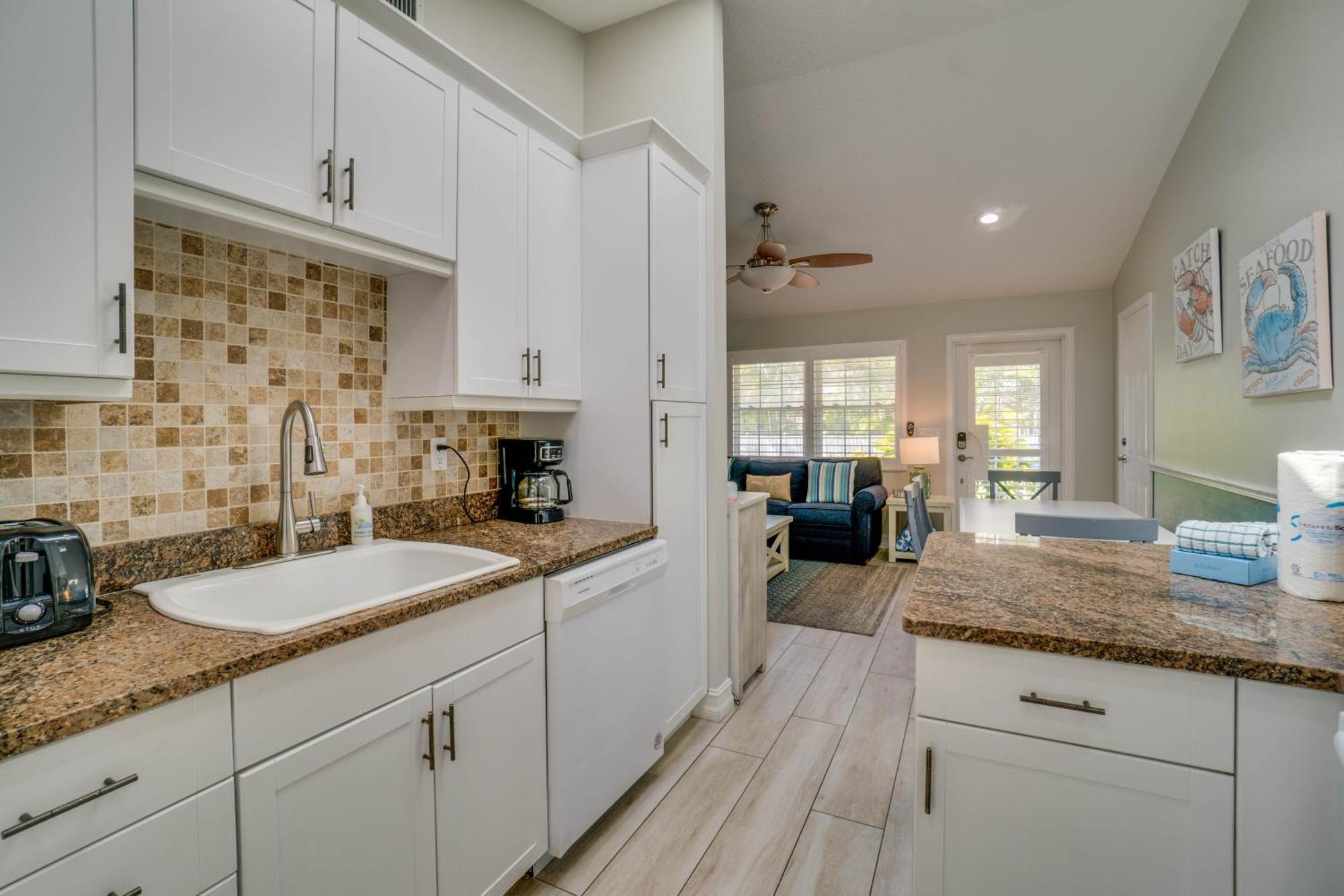 Soak In The Sun With A Large Heated Pool Holiday home Anna Maria