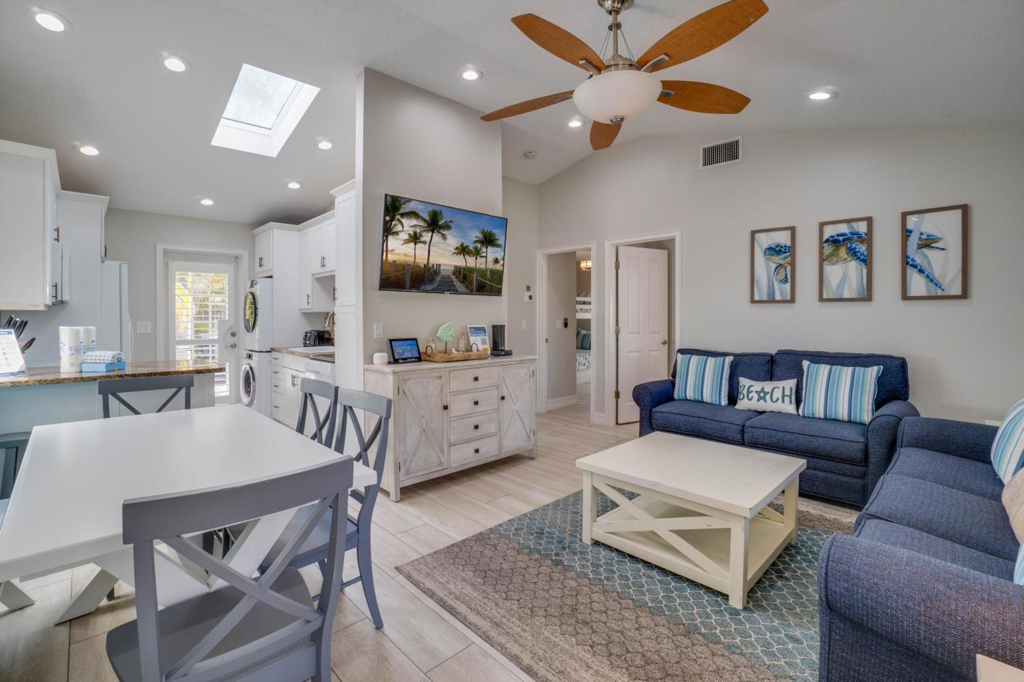 Soak In The Sun With A Large Heated Pool Holiday home Anna Maria