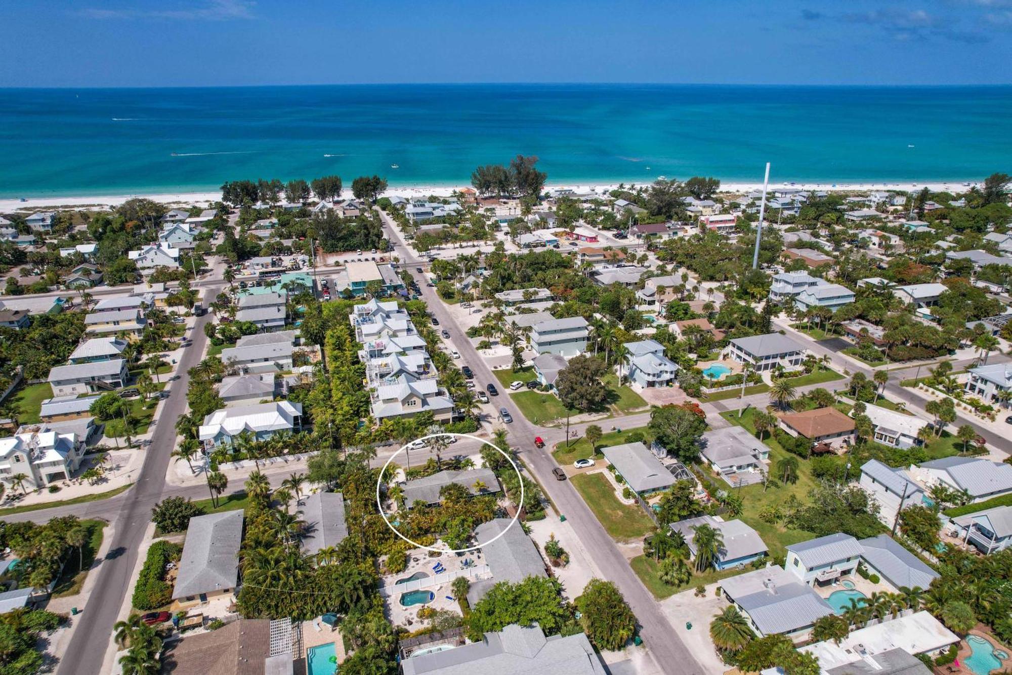 Holiday home Soak In The Sun With A Large Heated Pool Anna Maria