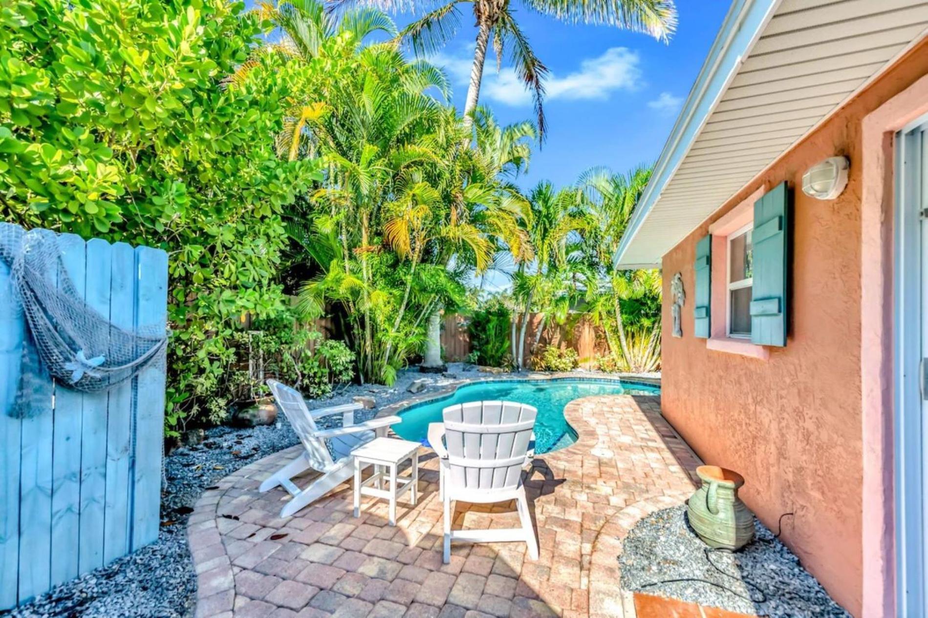 Catching Waves - Ready For Guests January 2025 * Anna Maria