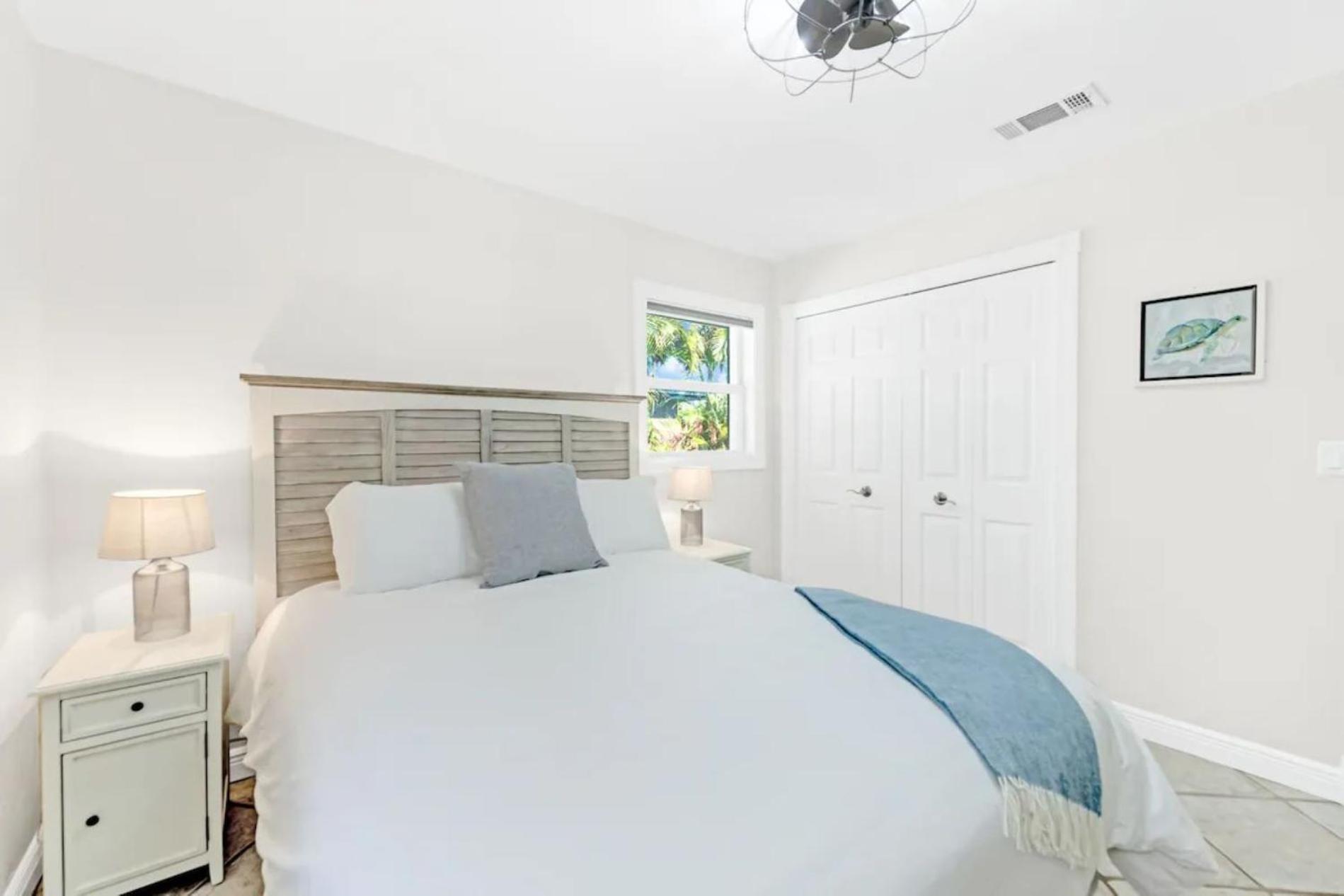 Catching Waves - Ready For Guests January 2025 * Anna Maria