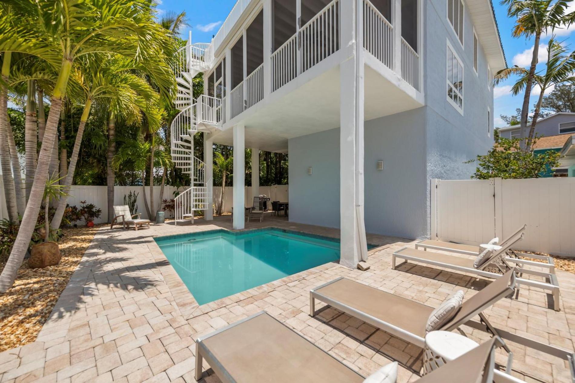 Points Hideaway - Beautiful Wstunning Sunsetwater Views On Bean Point Pool Bar Foosball * Anna Maria