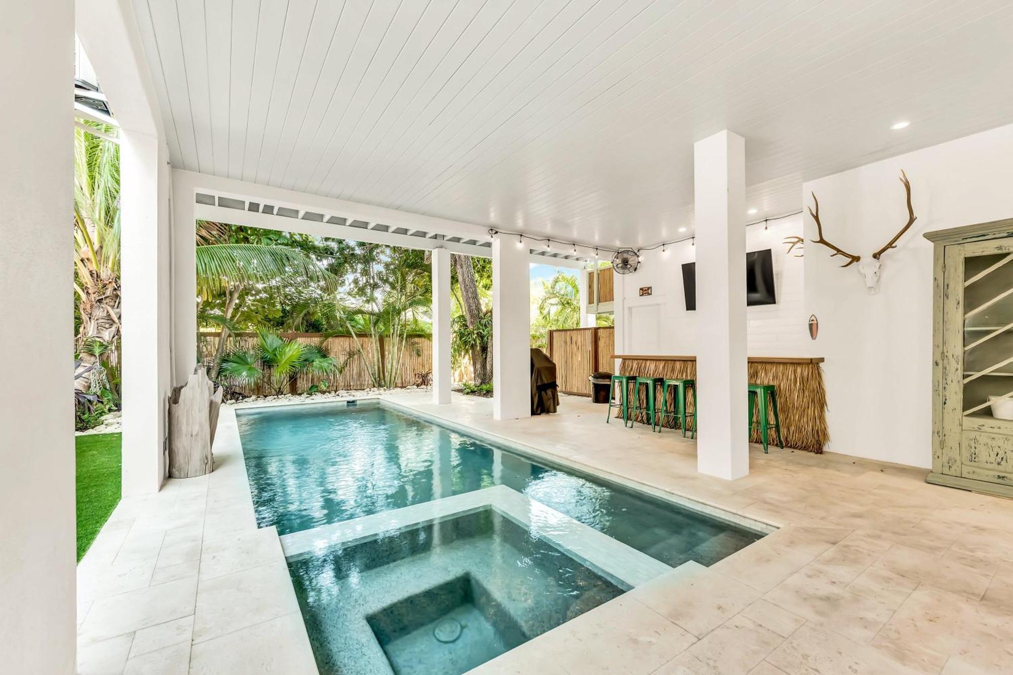 Holiday home Three Little Birds - A Newly Completely Renovated Waterfront Luxury With Gulf Of Mexico Views *