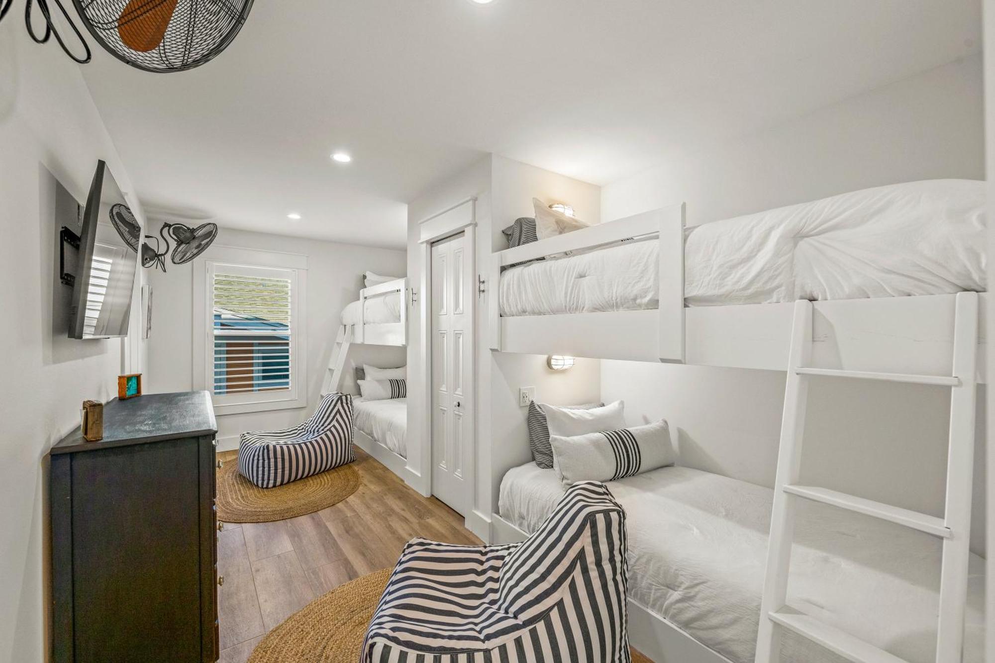 Holiday home Three Little Birds - A Newly Completely Renovated Waterfront Luxury With Gulf Of Mexico Views *