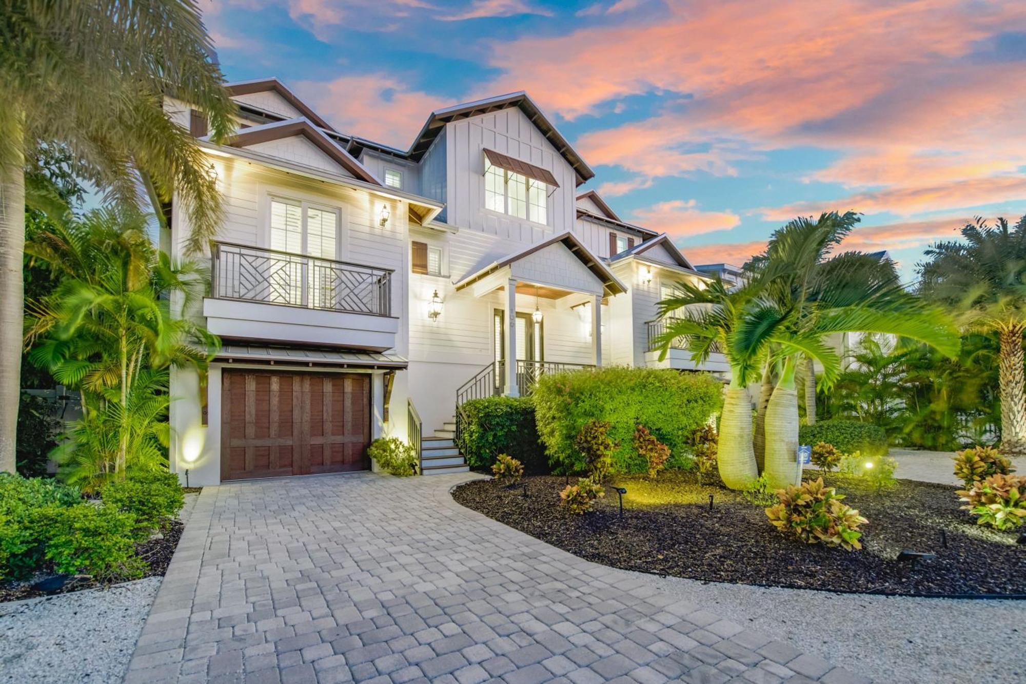 Tern Key - New Luxury Canal Front With Pool Dock Close To Bean Point Pine Ave Holiday home Anna Maria