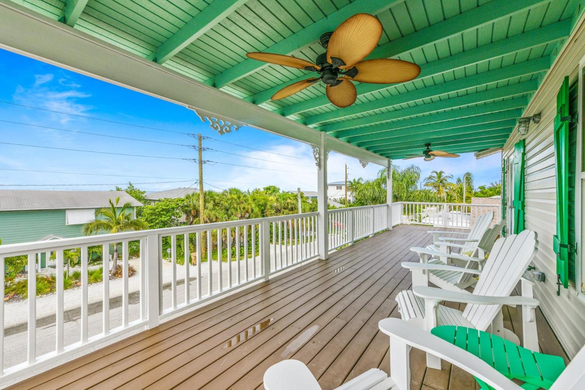 Salty Pirate - New Luxury Canal Front Wwater View Poolspa Bikes Kayaks Toys Holiday home Anna Maria