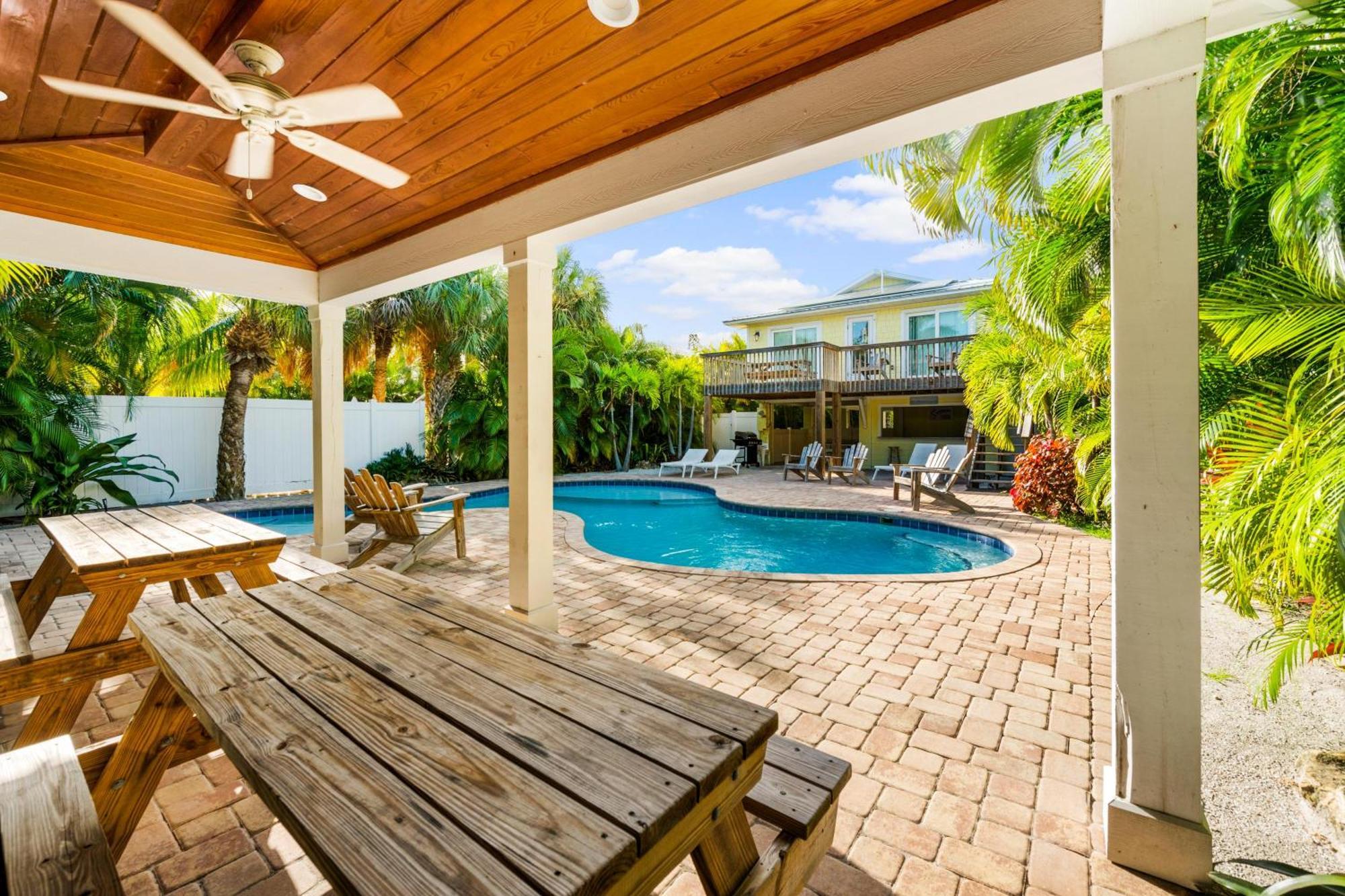 Breeze Anna Maria