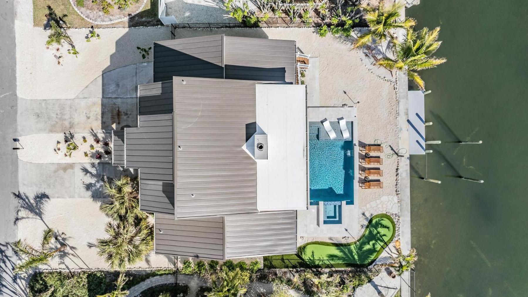 519 Loquat Drive Holiday home