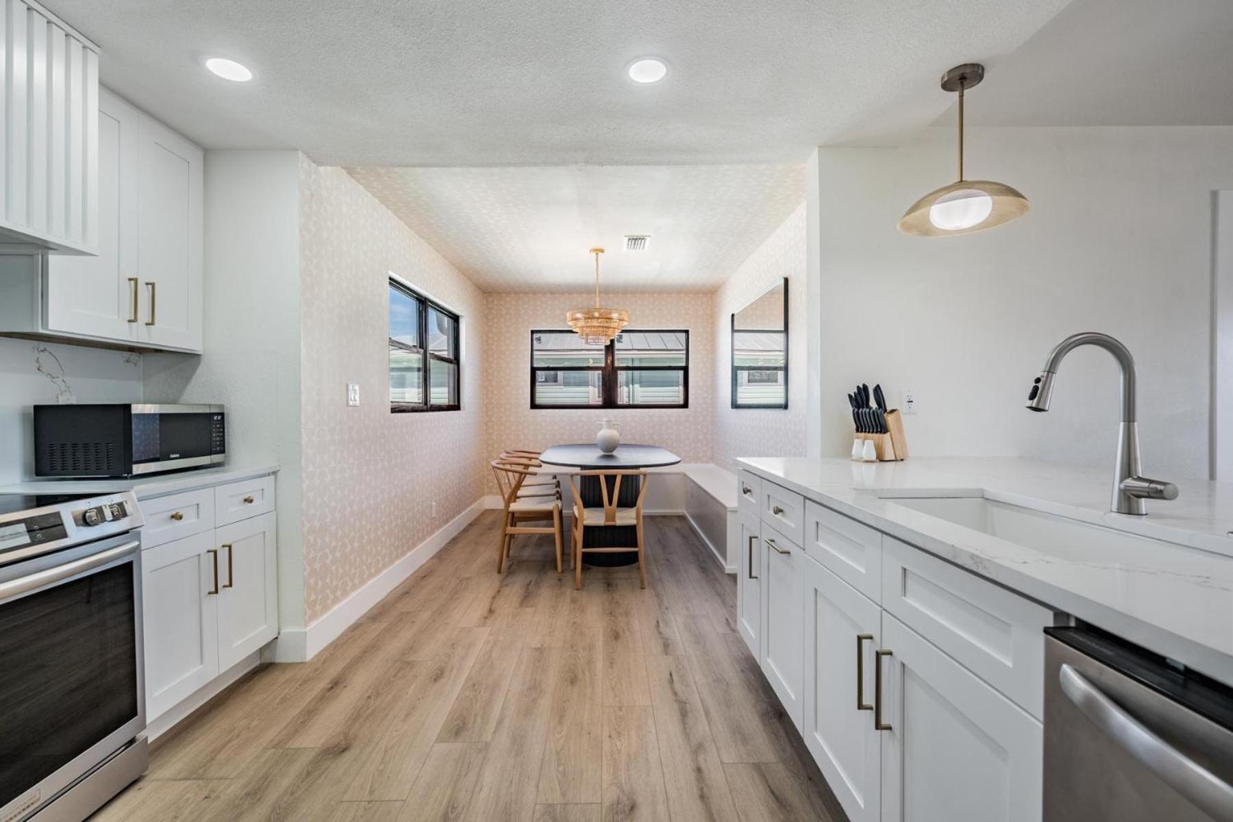 519 Loquat Drive Holiday home