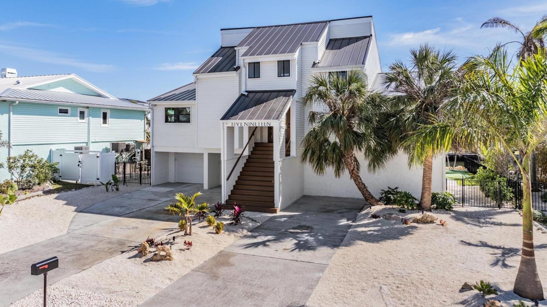 519 Loquat Drive