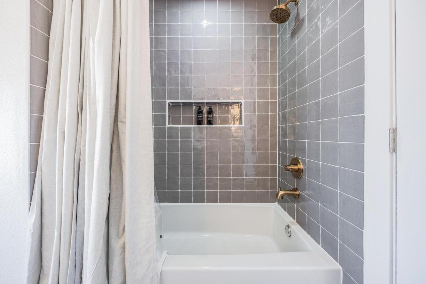 Holiday home 519 Loquat Drive