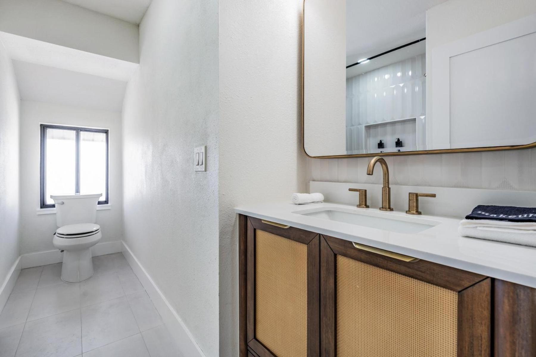 519 Loquat Drive Holiday home *