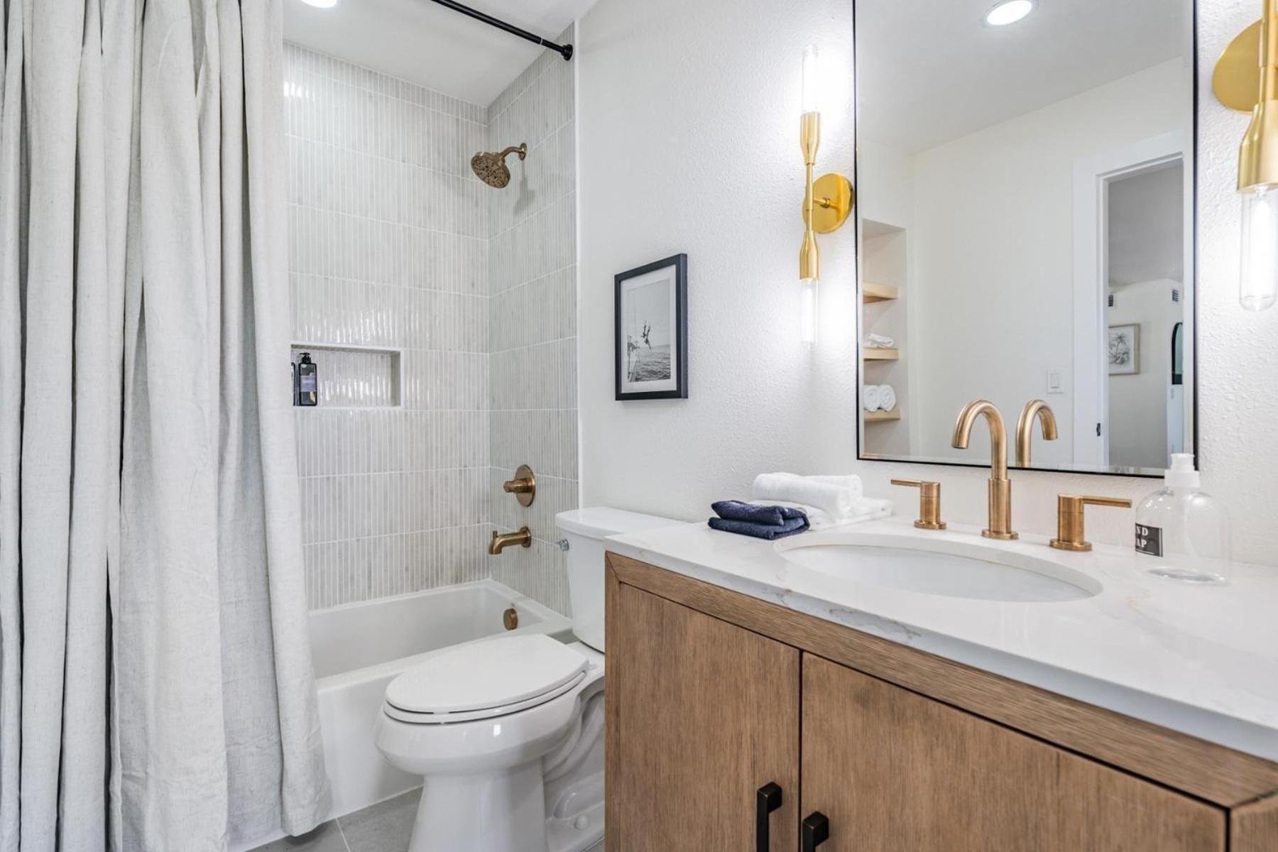 519 Loquat Drive Holiday home