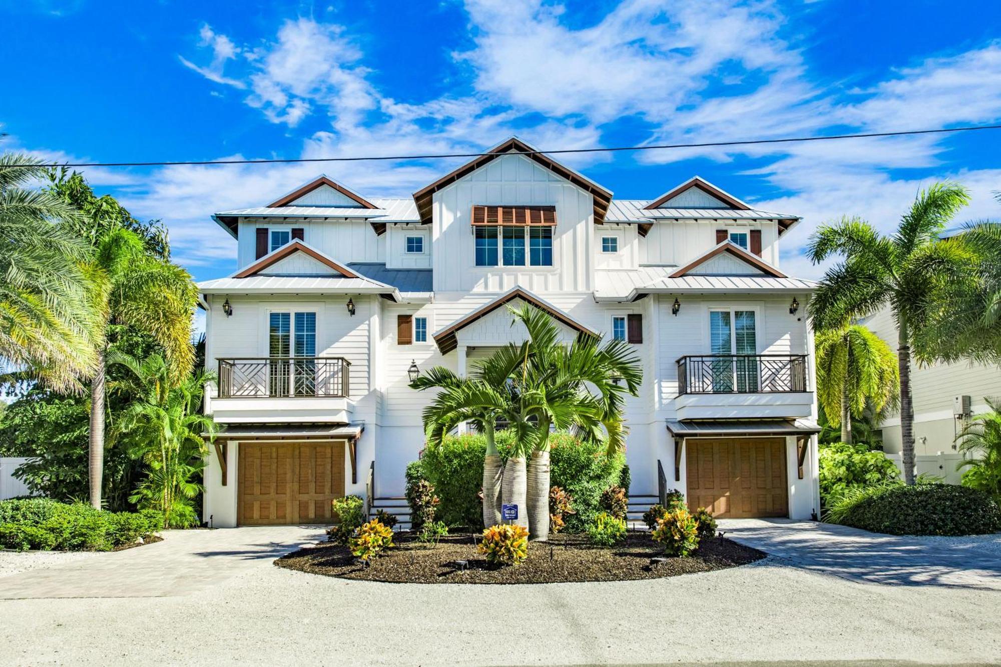 Tern Key - New Luxury Canal Front With Pool Dock Close To Bean Point Pine Ave Holiday home
