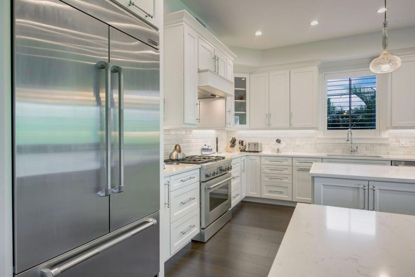 Tern Key - New Luxury Canal Front With Pool Dock Close To Bean Point Pine Ave Anna Maria